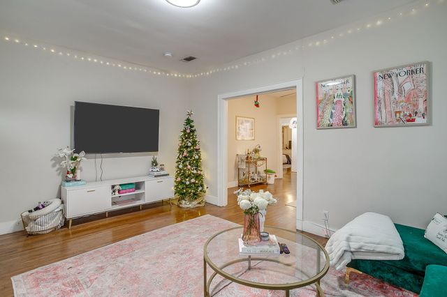 2544 S University Drive, Fort Worth, TX 76109