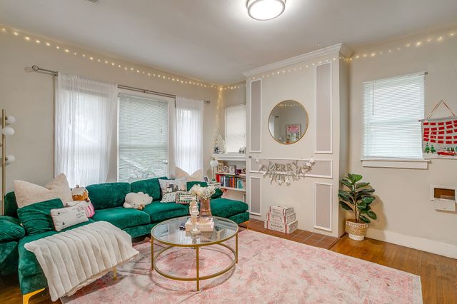 2544 S University Drive, Fort Worth, TX 76109