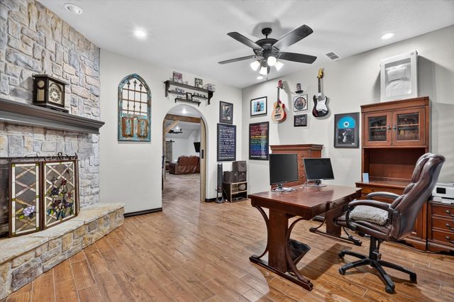 1017 County Road 3555, Paradise, TX 76073