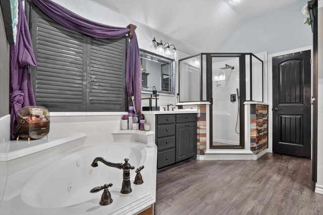 1017 County Road 3555, Paradise, TX 76073