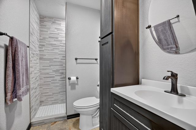 1017 County Road 3555, Paradise, TX 76073