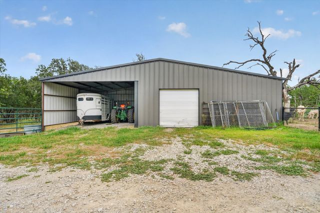 1017 County Road 3555, Paradise, TX 76073