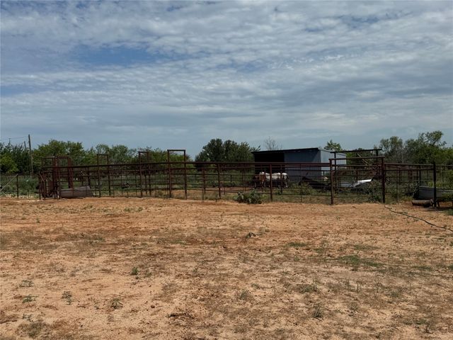 1017 County Road 3555, Paradise, TX 76073