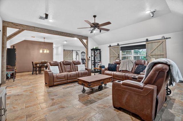 1017 County Road 3555, Paradise, TX 76073