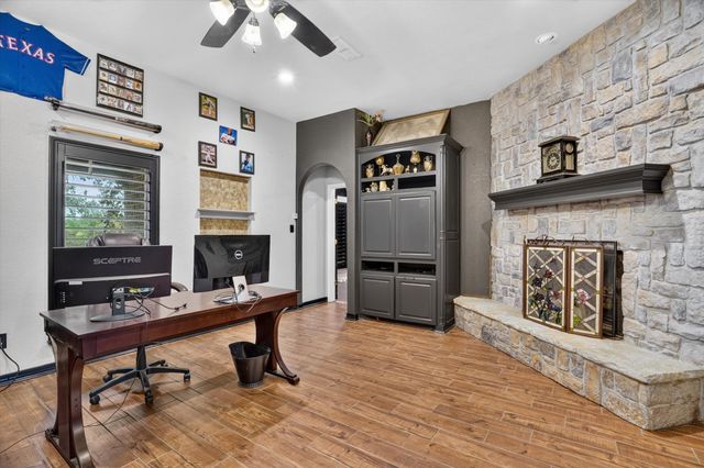 1017 County Road 3555, Paradise, TX 76073