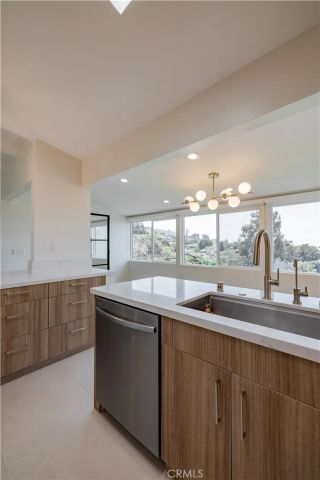 815 Park Avenue, Laguna Beach, CA 92651