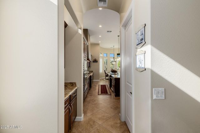 2312 N STEELE Circle, Mesa, AZ 85207