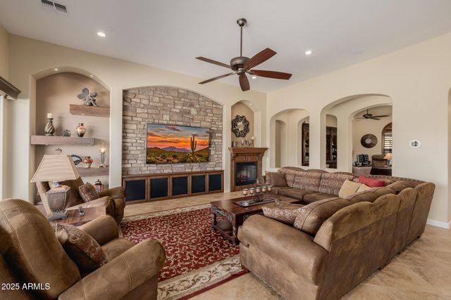 2312 N STEELE Circle, Mesa, AZ 85207