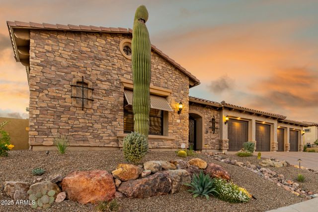 2312 N STEELE Circle, Mesa, AZ 85207