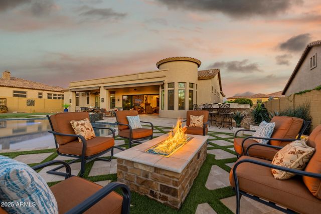 2312 N STEELE Circle, Mesa, AZ 85207