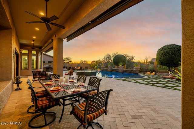 2312 N STEELE Circle, Mesa, AZ 85207