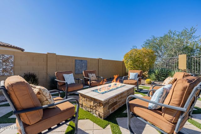 2312 N STEELE Circle, Mesa, AZ 85207