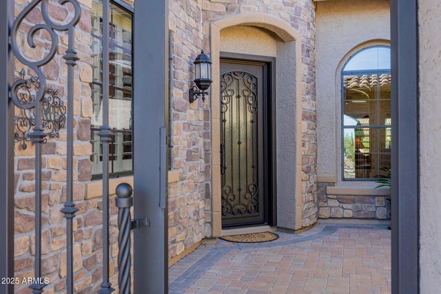 2312 N STEELE Circle, Mesa, AZ 85207