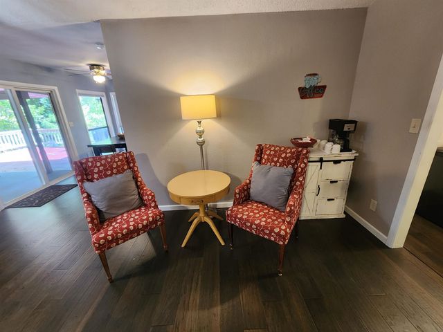 45 W Lakeshore Drive, Cherokee Village, AR 72529