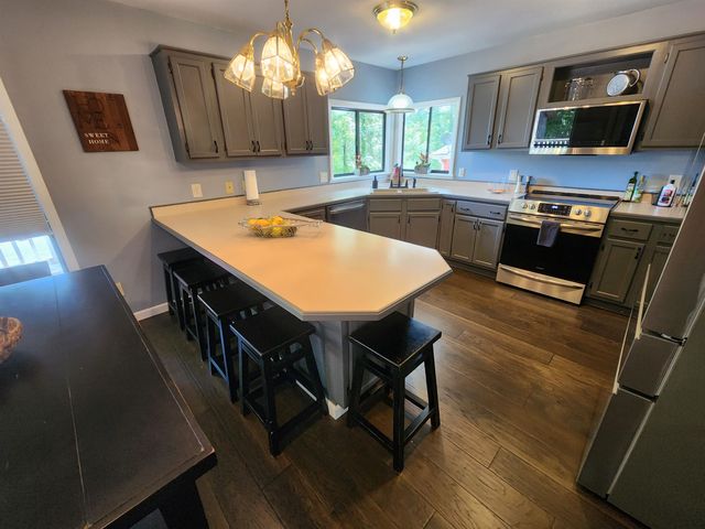 45 W Lakeshore Drive, Cherokee Village, AR 72529