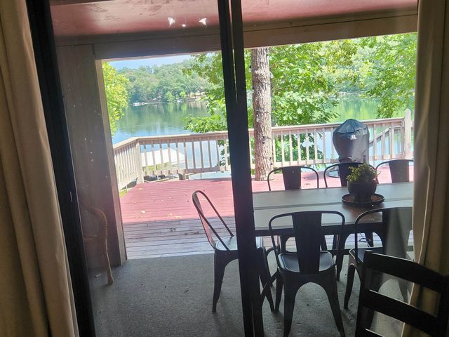 45 W Lakeshore Drive, Cherokee Village, AR 72529