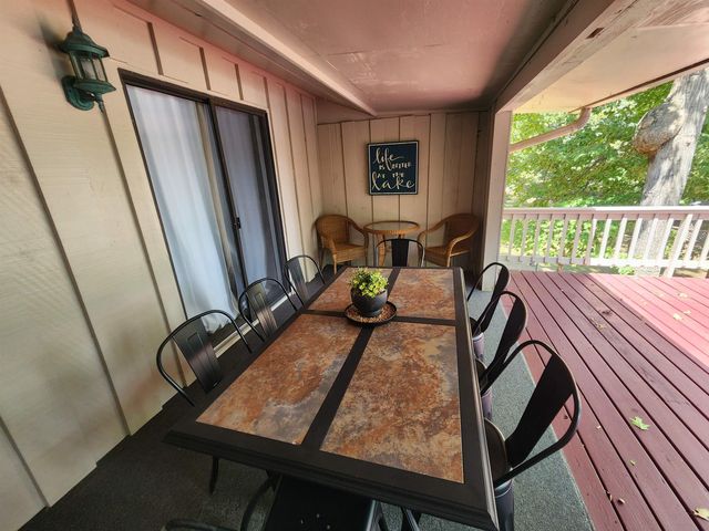 45 W Lakeshore Drive, Cherokee Village, AR 72529