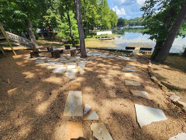 45 W Lakeshore Drive, Cherokee Village, AR 72529