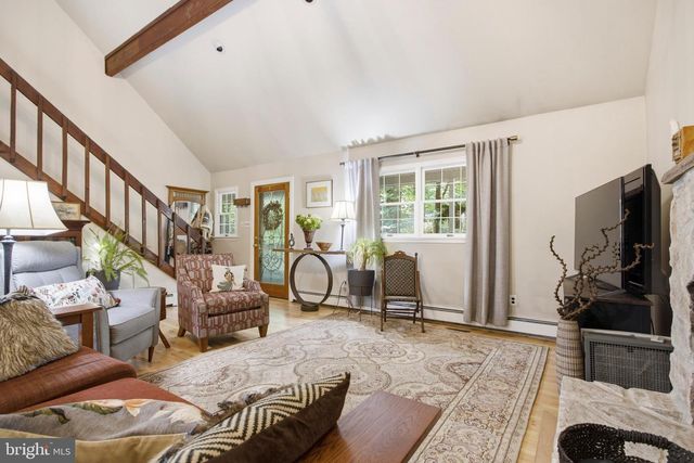 85 WALKER ST, Chadds Ford, PA 19317