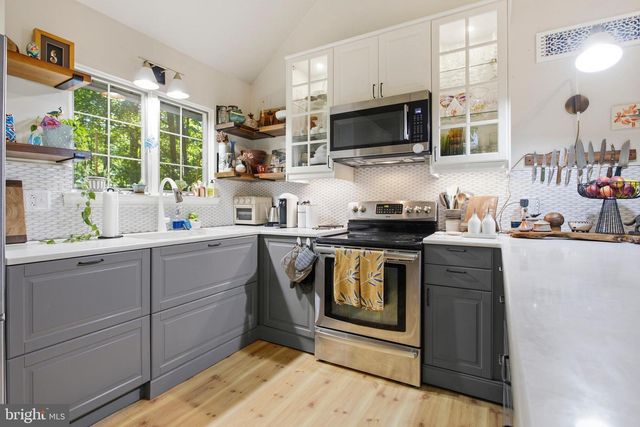 85 WALKER ST, Chadds Ford, PA 19317