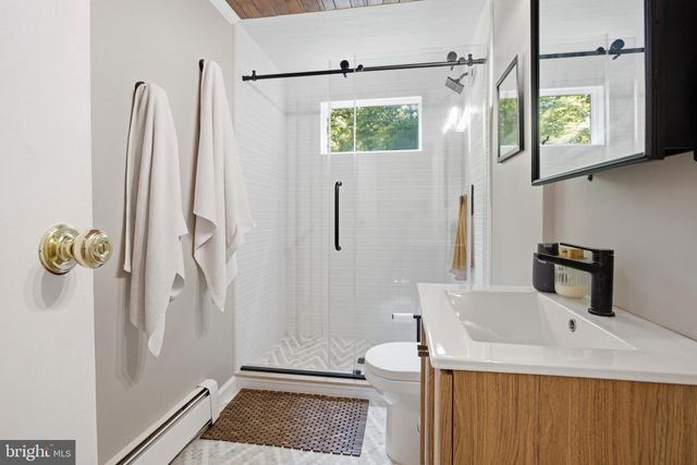 85 WALKER ST, Chadds Ford, PA 19317