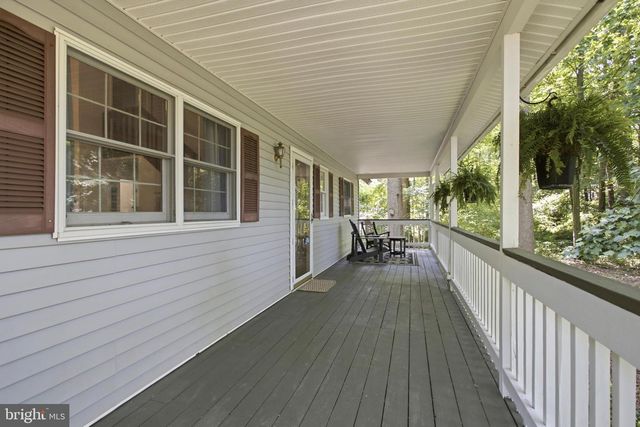 85 WALKER ST, Chadds Ford, PA 19317