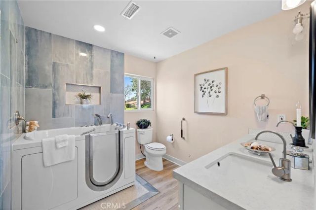 28122 Via Congora, Mission Viejo, CA 92692