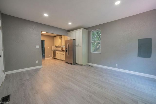 8535 Old Ocean View RD, Norfolk, VA 23503