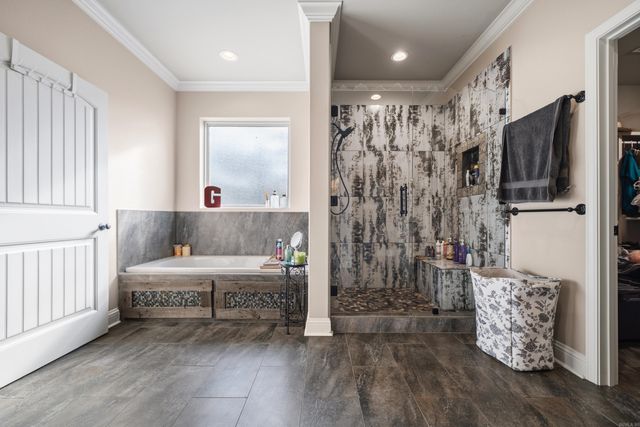 144 West Mountain View Circle, Hot Springs, AR 71913