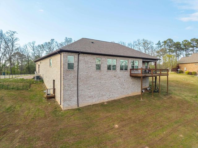 144 West Mountain View Circle, Hot Springs, AR 71913