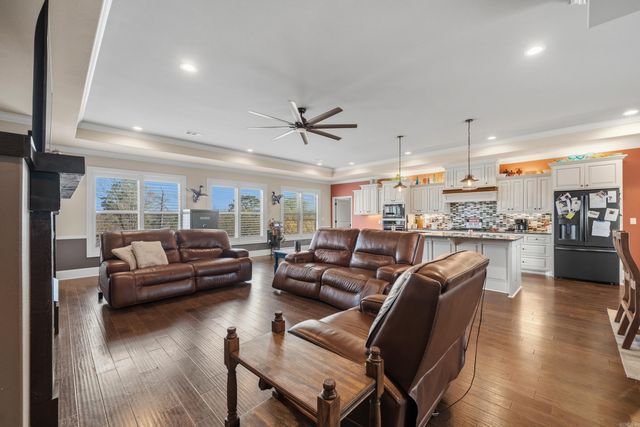 144 West Mountain View Circle, Hot Springs, AR 71913