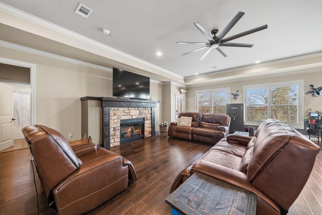 144 West Mountain View Circle, Hot Springs, AR 71913