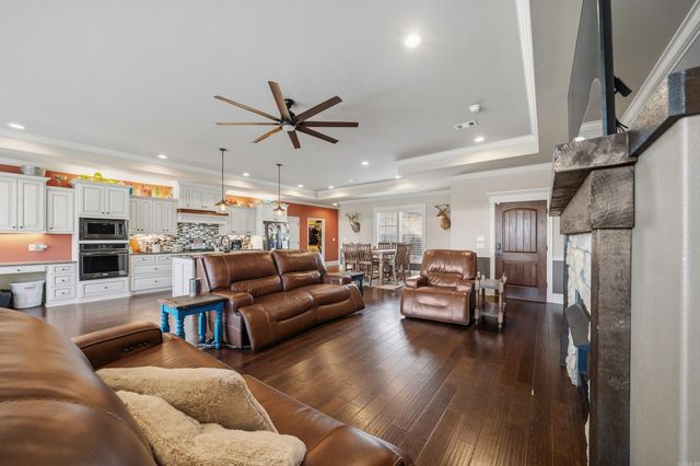 144 West Mountain View Circle, Hot Springs, AR 71913