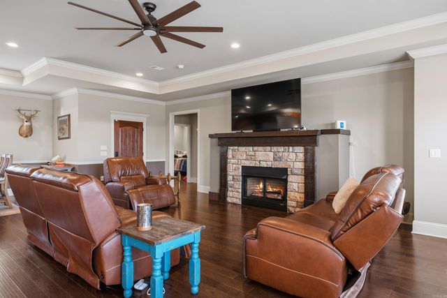 144 West Mountain View Circle, Hot Springs, AR 71913