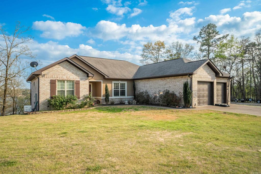 144 West Mountain View Circle, Hot Springs, AR 71913