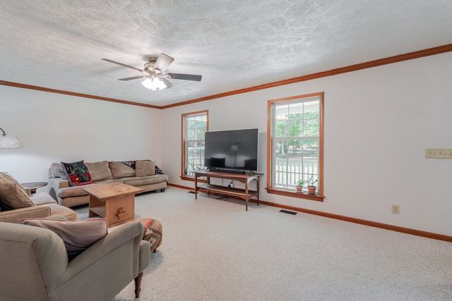 4201 BROWN MOUNTAIN LN, Elkton, VA 22827