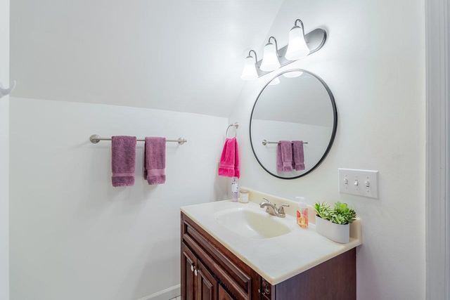 4201 BROWN MOUNTAIN LN, Elkton, VA 22827