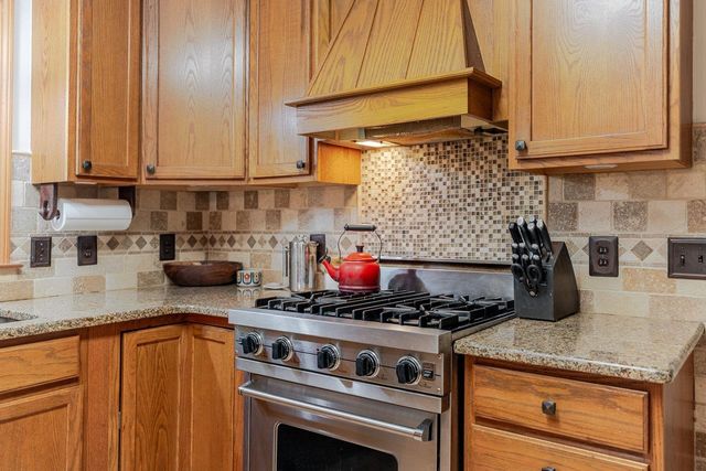 4201 BROWN MOUNTAIN LN, Elkton, VA 22827