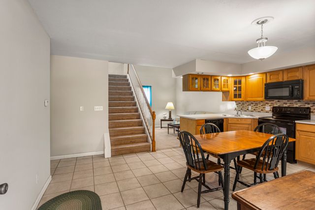 403 E State Street, Mahomet, IL 61853