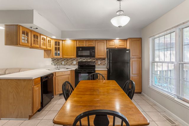 403 E State Street, Mahomet, IL 61853