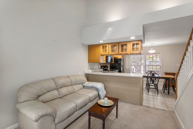 403 E State Street, Mahomet, IL 61853