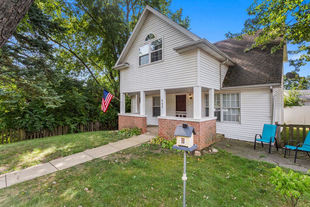 403 E State Street, Mahomet, IL 61853