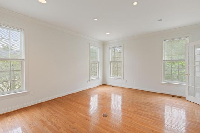 2205 JEFFERSON LN, Huntingdon Valley, PA 19006