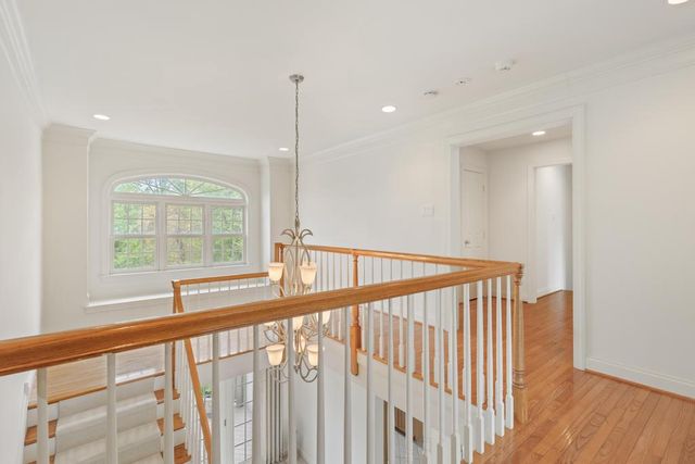 2205 JEFFERSON LN, Huntingdon Valley, PA 19006