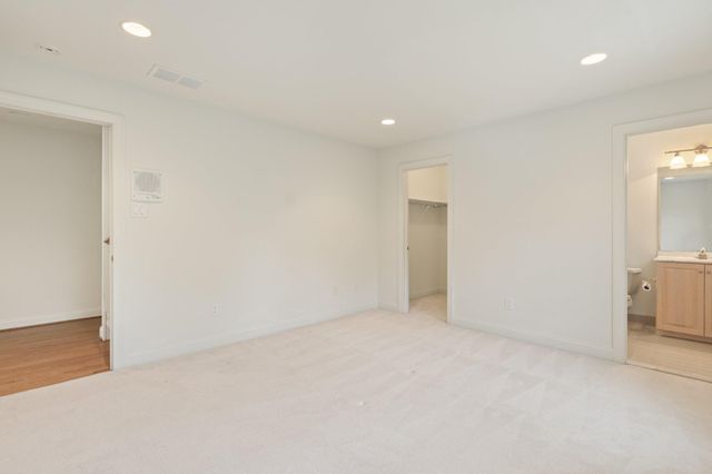 2205 JEFFERSON LN, Huntingdon Valley, PA 19006