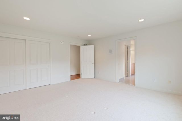 2205 JEFFERSON LN, Huntingdon Valley, PA 19006