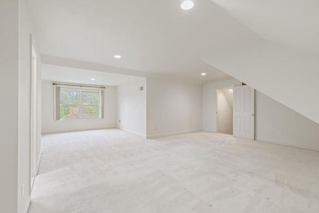 2205 JEFFERSON LN, Huntingdon Valley, PA 19006