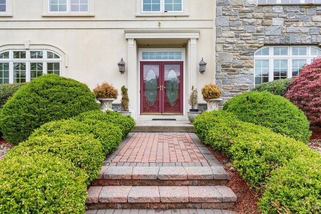 2205 JEFFERSON LN, Huntingdon Valley, PA 19006