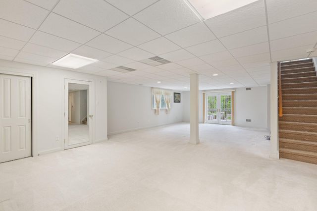 2205 JEFFERSON LN, Huntingdon Valley, PA 19006