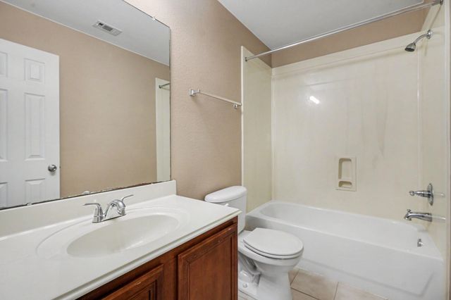 102 Blue Skies Court, La Marque, TX 77568